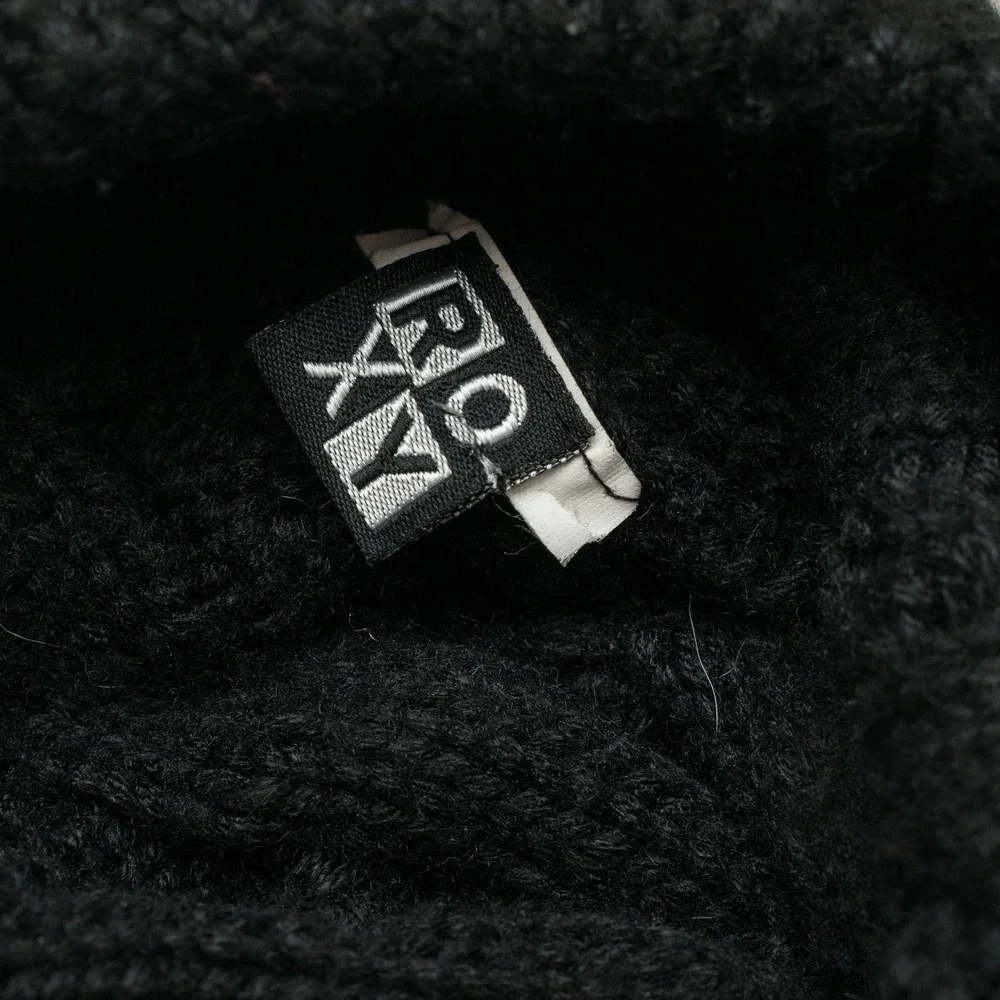 Vintage Y2K Roxy Surf Black Cable Knit Cap Hat Cadet Beanie Skater 90s Grunge